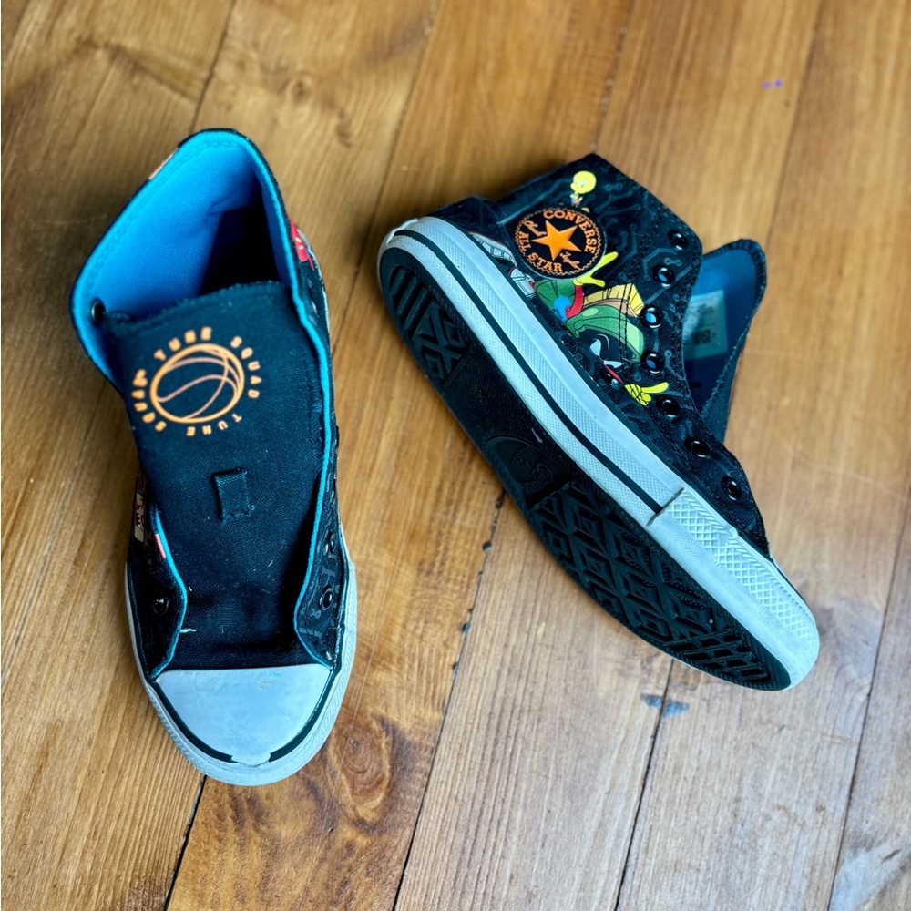 Converse x Looney Tunes Collab EUC Kids 2 High-Top Sneakers